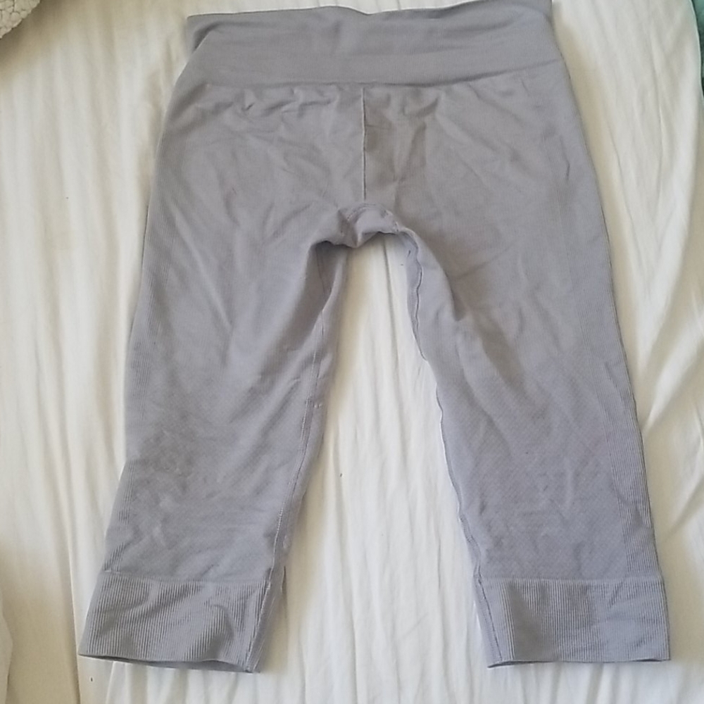 Lululemon Seamless Crop Leggings 6